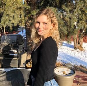 Meet your Posher, Julia